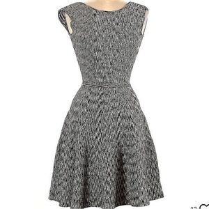 Issa London Women's Black and White Sleeveless Mini Dress Size M Low V Cut Back